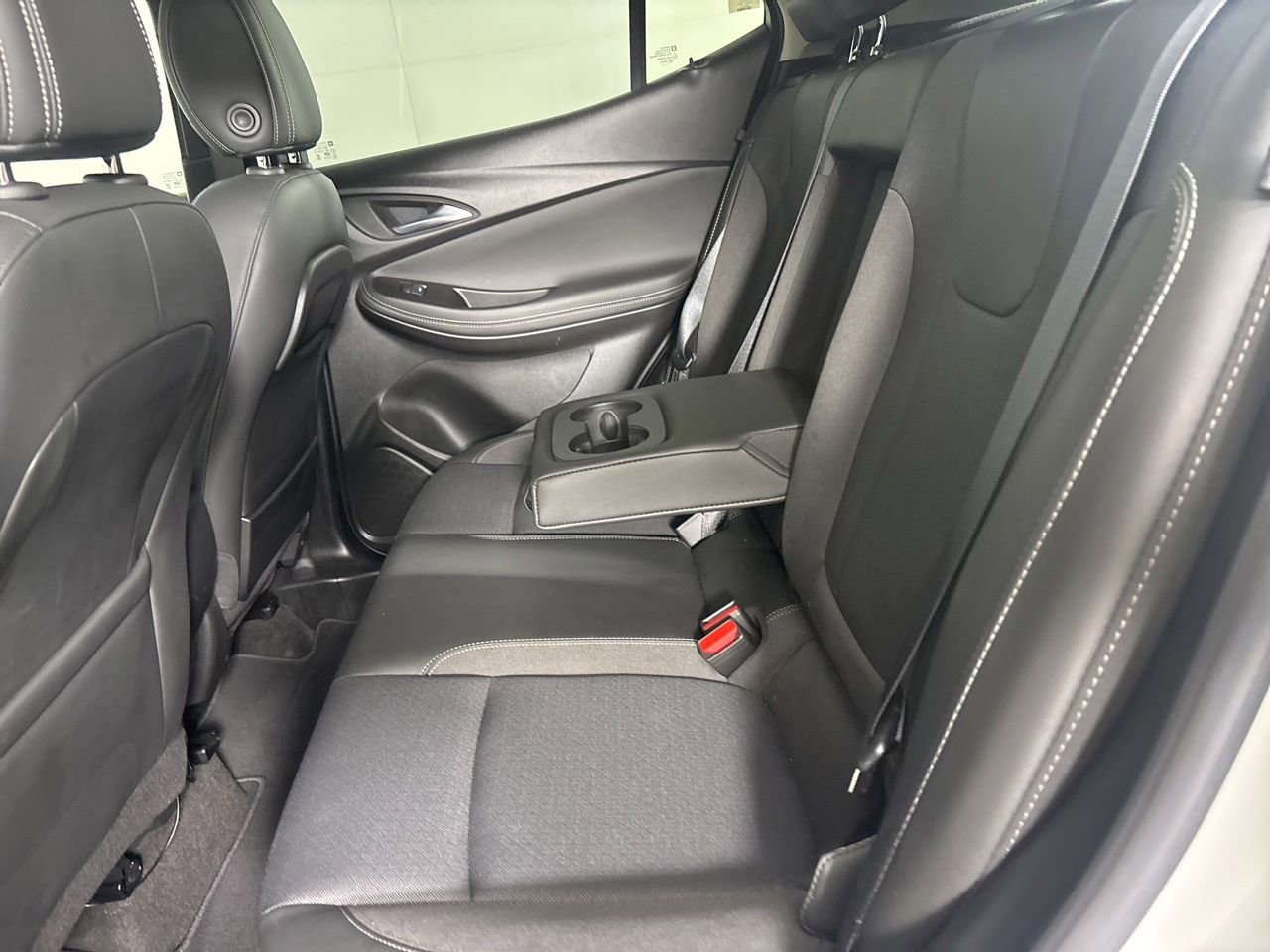 Used 2024 Buick Encore GX Preferred w/ Comfort Package FWD image 19