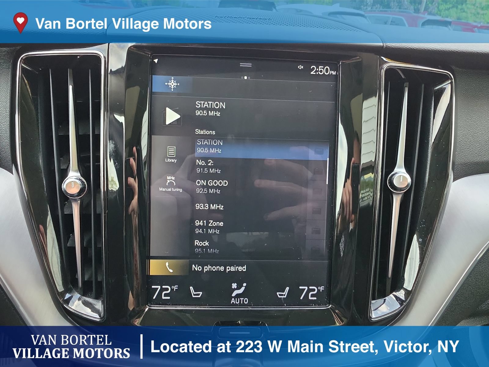 Used 2020 Volvo XC60 T5 Momentum w/ Protection Package Premier AWD/4WD image 20