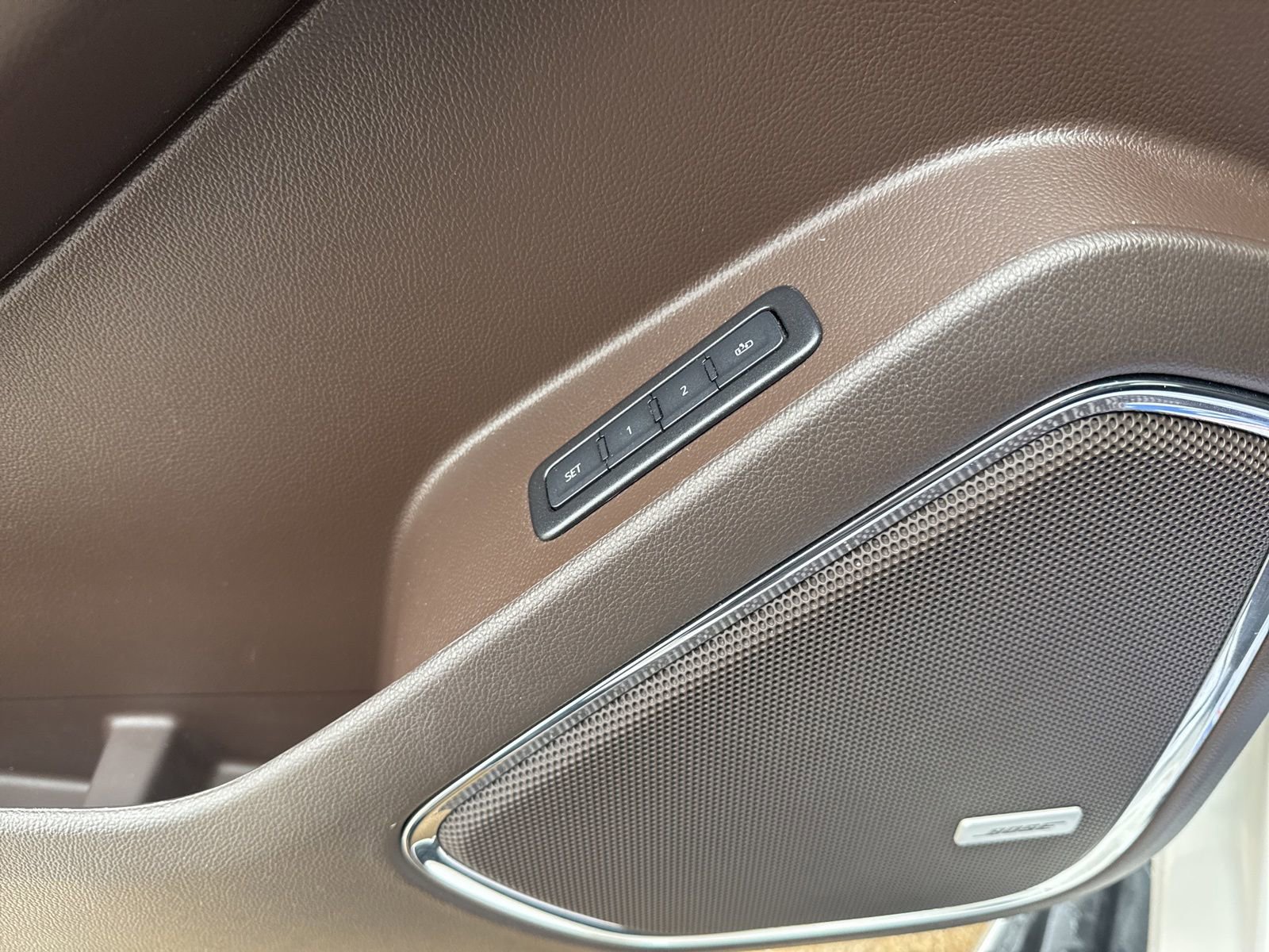 Used 2019 GMC Yukon XL Denali w/ Open Road Package RWD image 14