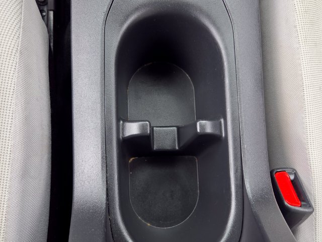Used 2025 Toyota Corolla Cross LE FWD image 18