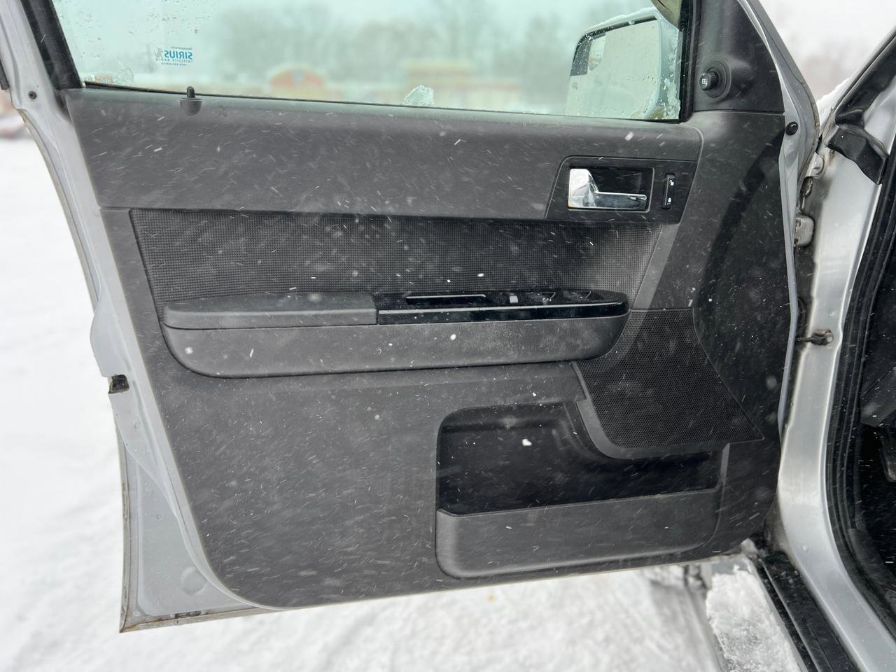 Used 2011 Ford Escape Limited w/ 302A Rapid Spec Order Code image 13