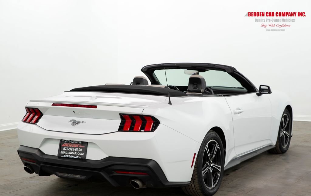 Used 2024 Ford Mustang Premium image 15