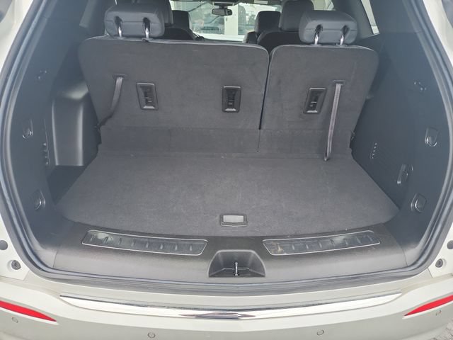 Used 2023 Buick Enclave Essence FWD image 24