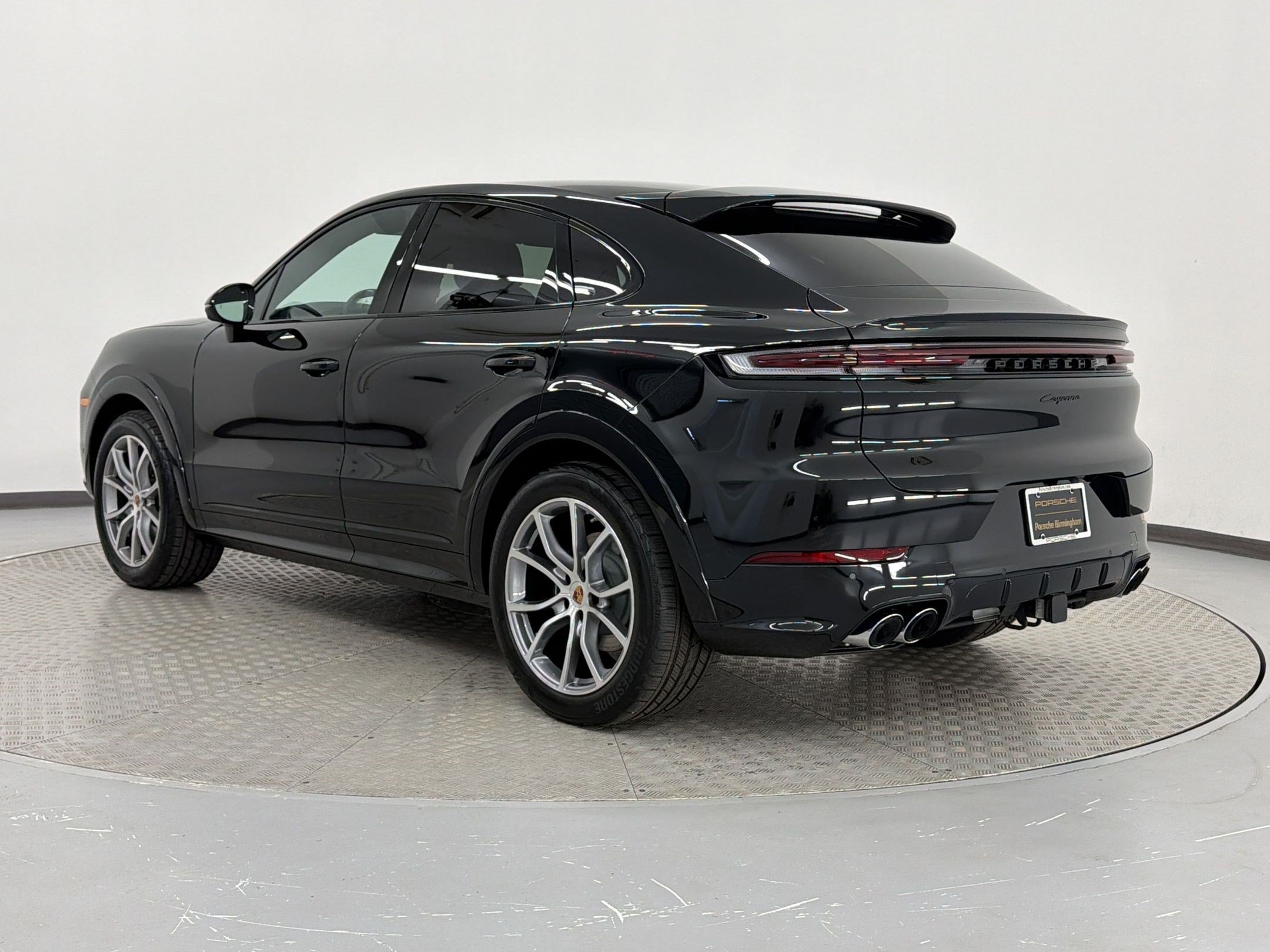 New 2026 Porsche Cayenne Coupe AWD/4WD image 3