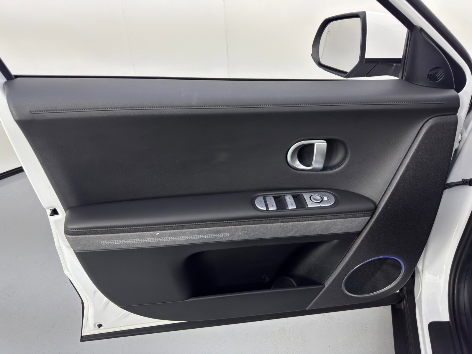 Used 2022 Hyundai Ioniq 5 SEL w/ Cargo Package image 41