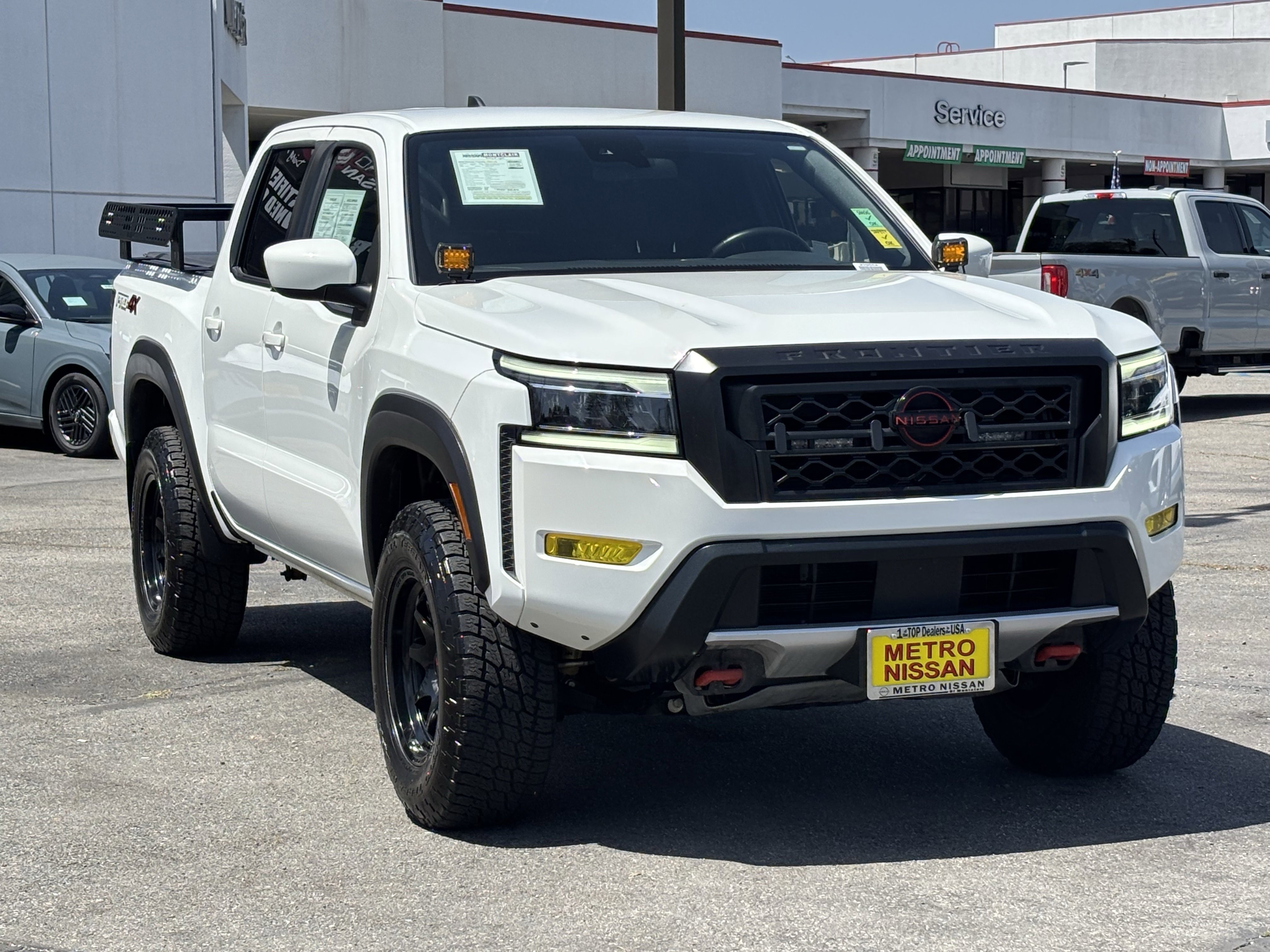 Used 2024 Nissan Frontier PRO-4X w/ Technology Package AWD/4WD image 8
