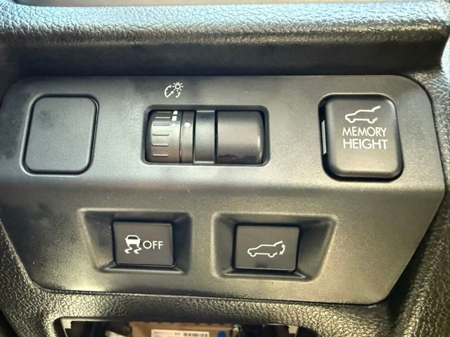 Used 2014 Subaru Forester 2.5i Limited AWD/4WD image 13