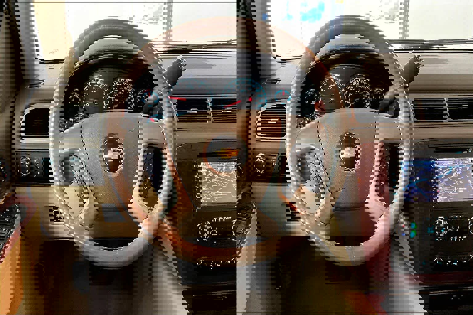 Used 2013 Chevrolet Tahoe LTZ image 5