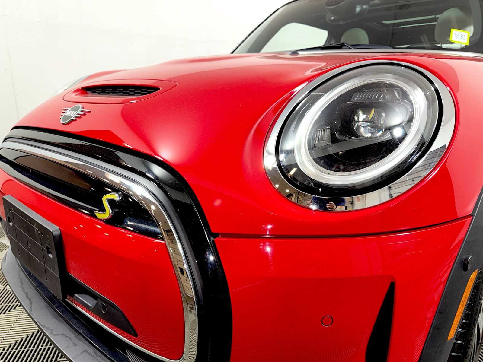 Used 2024 MINI Cooper SE FWD image 26