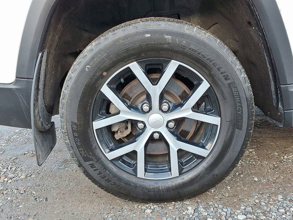 Used 2023 Jeep Grand Cherokee L Limited w/ Luxury Tech Group II image 33