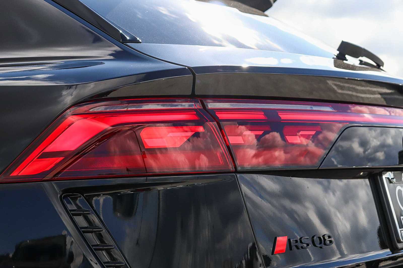 New 2026 Audi RS Q8 performance image 12
