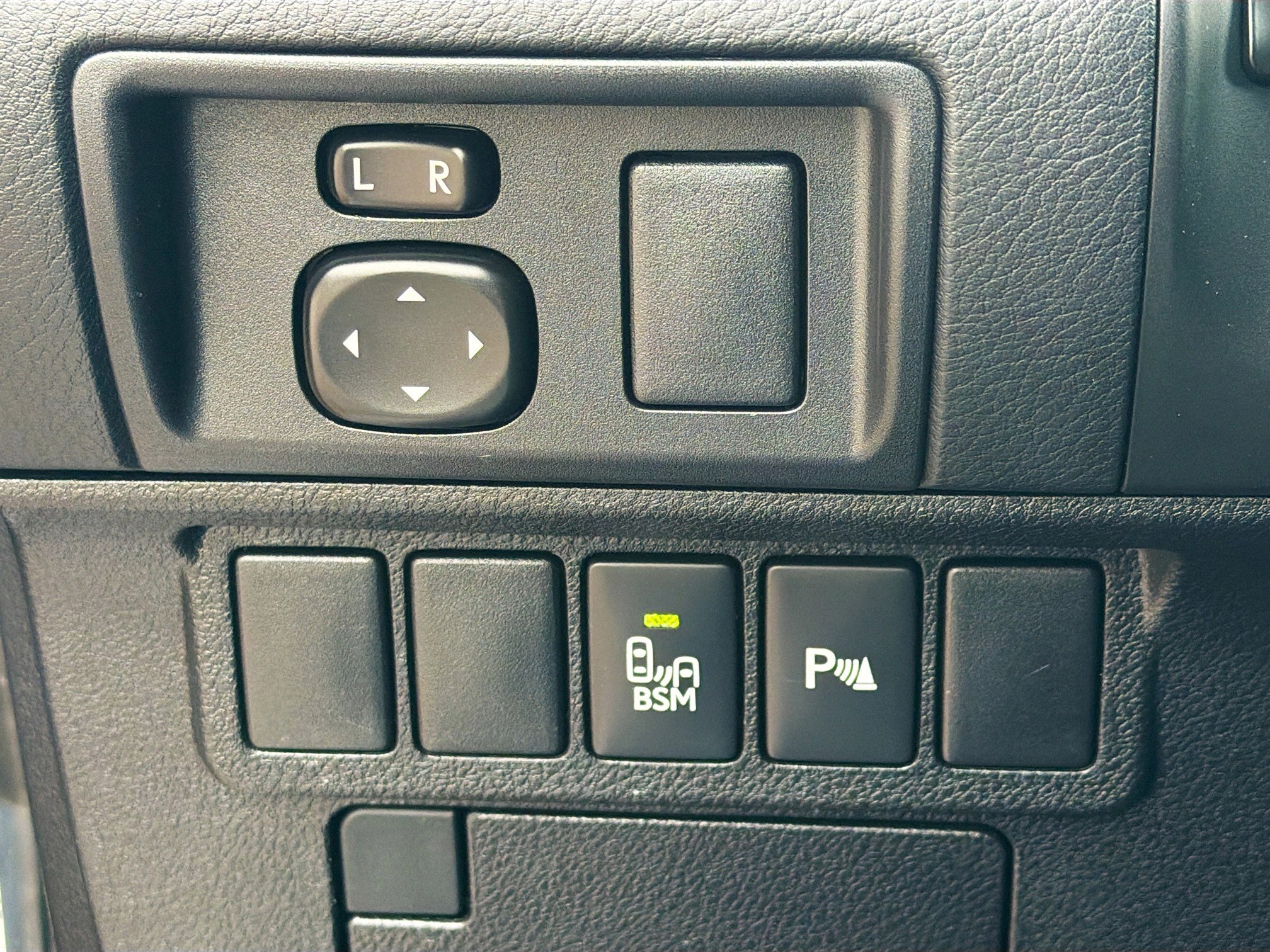 Used 2013 Lexus ES 350 w/ Luxury Pkg image 17