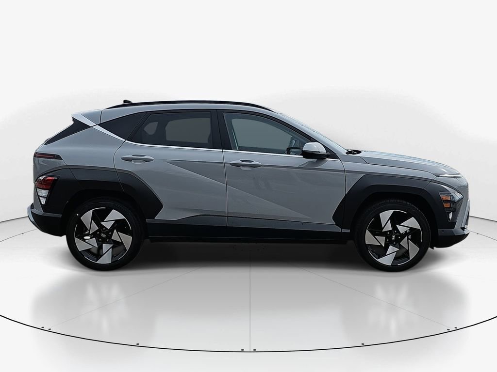 Used 2026 Hyundai Kona Limited image 6