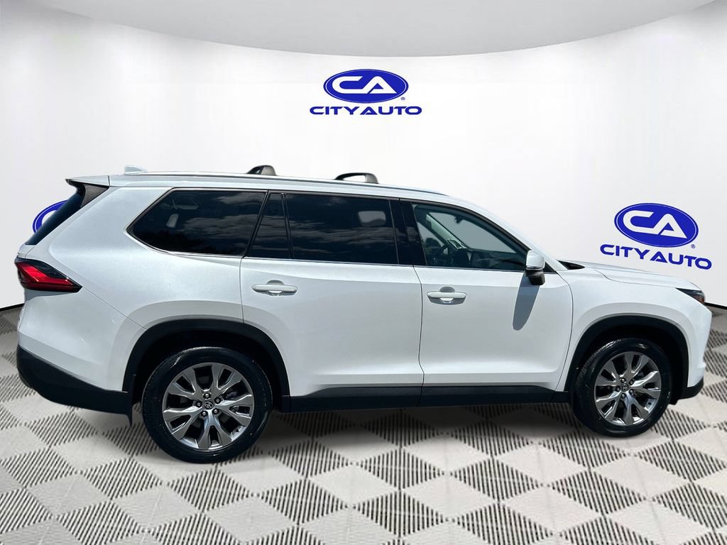 Used 2024 Toyota Grand Highlander AWD Hybrid image 2