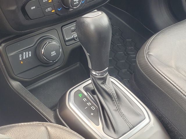Used 2020 Jeep Renegade Limited AWD/4WD image 21
