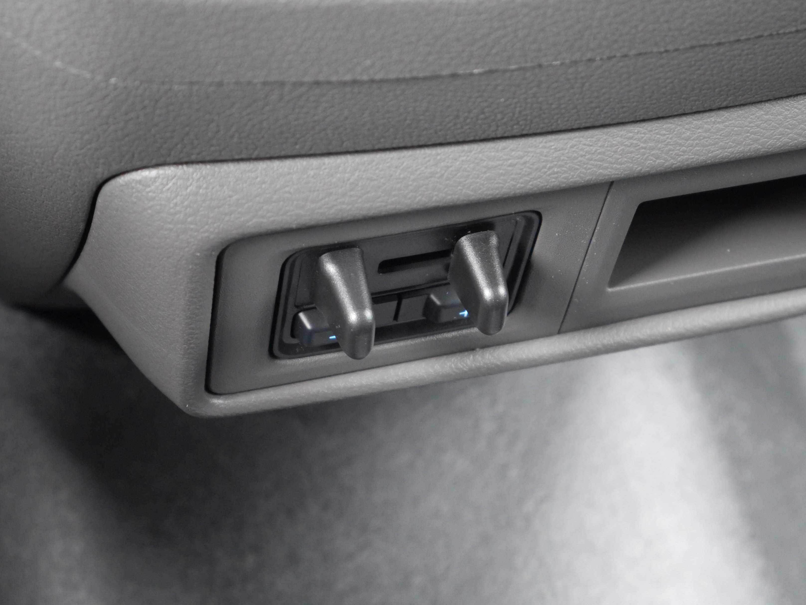 New 2026 Ford Transit 250 148 Medium Roof Extended AWD w/ Load Area Protection Package image 14