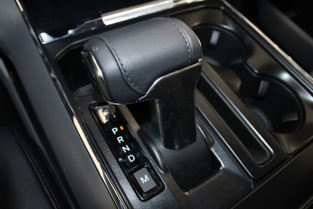 New 2025 Ford F150 Lariat w/ Equipment Group 502A High image 56