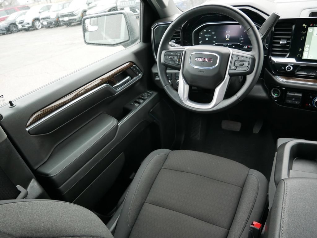 Used 2024 GMC Sierra 1500 Elevation AWD/4WD image 17