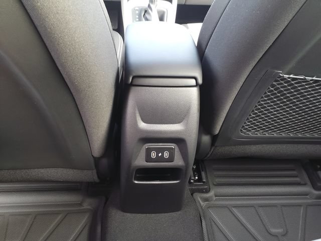Certified 2026 Hyundai Venue SEL FWD image 27