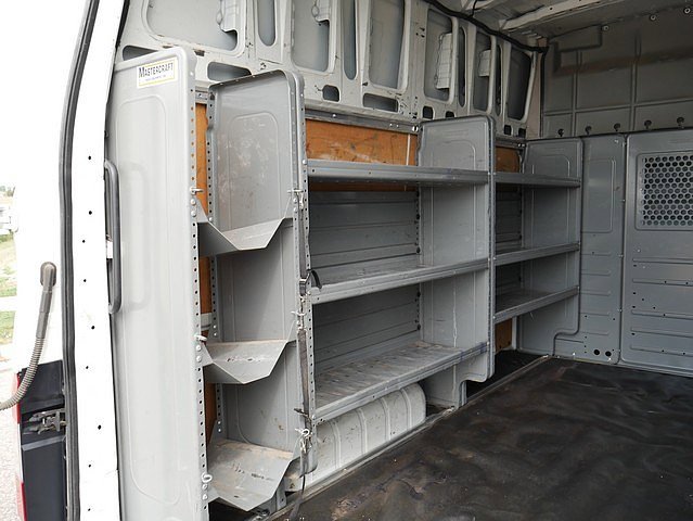 Used 2018 Nissan NV 2500 SV image 37