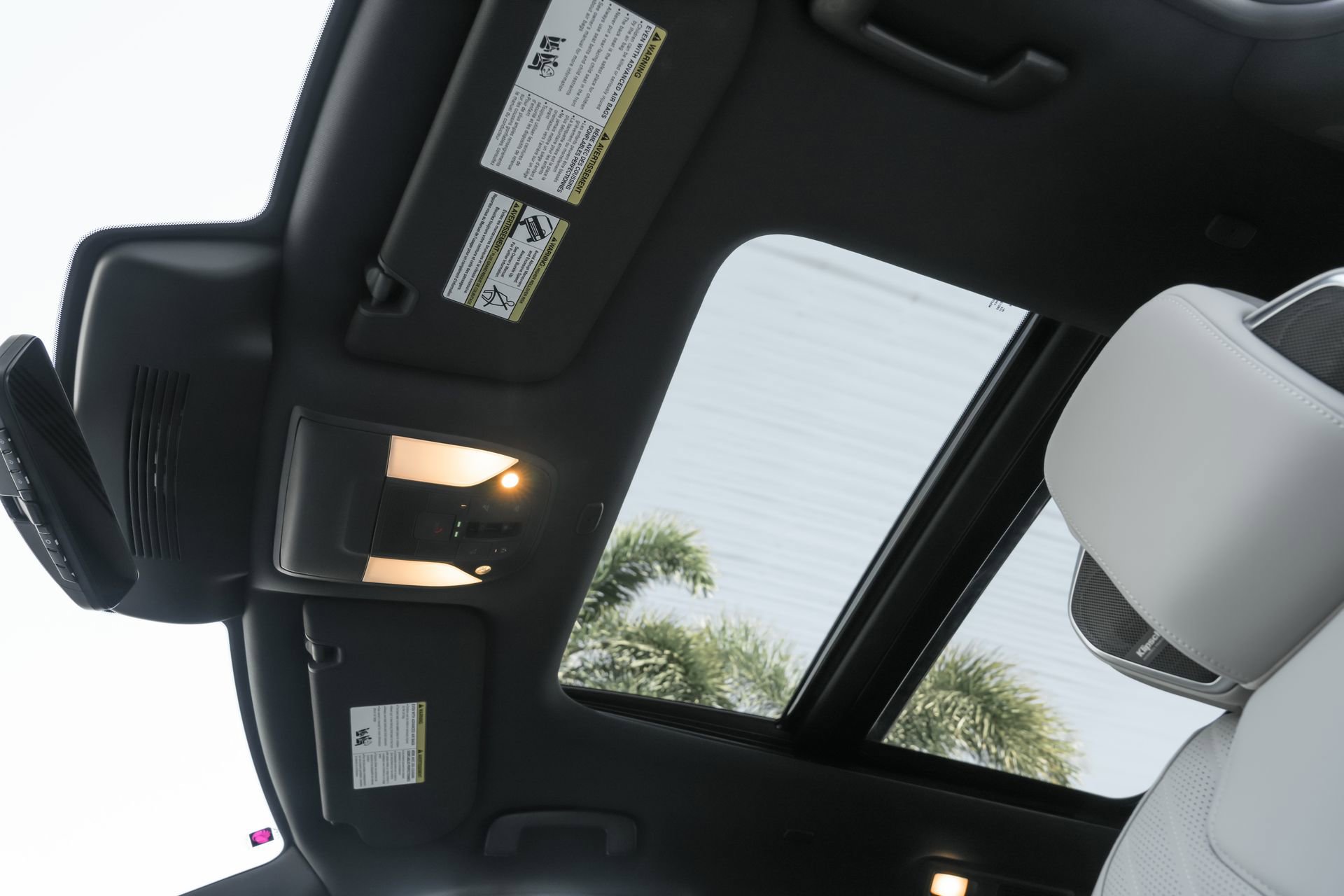 New 2026 INFINITI QX60 Autograph w/ Dark Cargo Package image 18