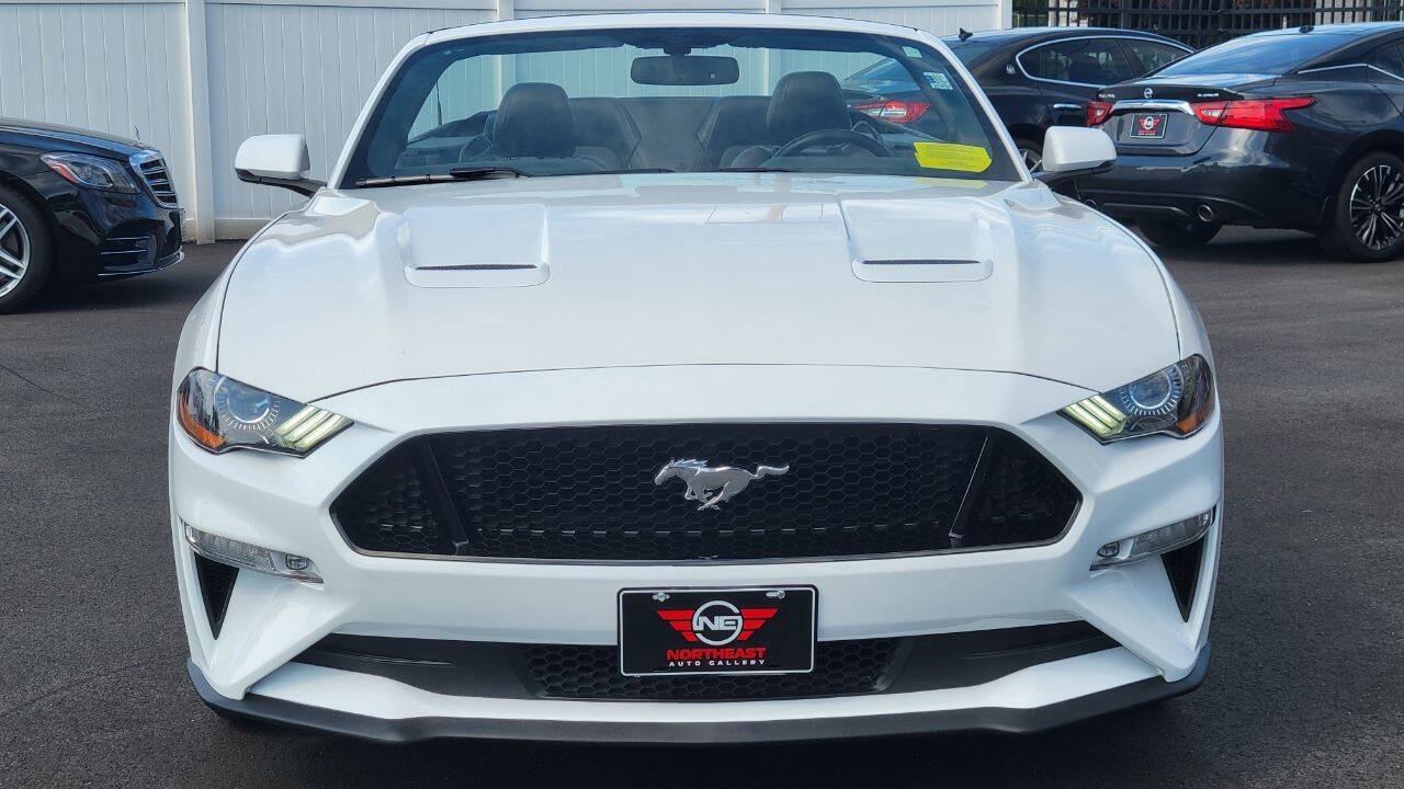 Used 2019 Ford Mustang GT Premium w/ Equipment Group 401A RWD image 4