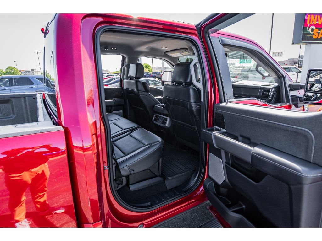 Used 2024 Ford F450 Lariat w/ Lariat Ultimate Package AWD/4WD image 26