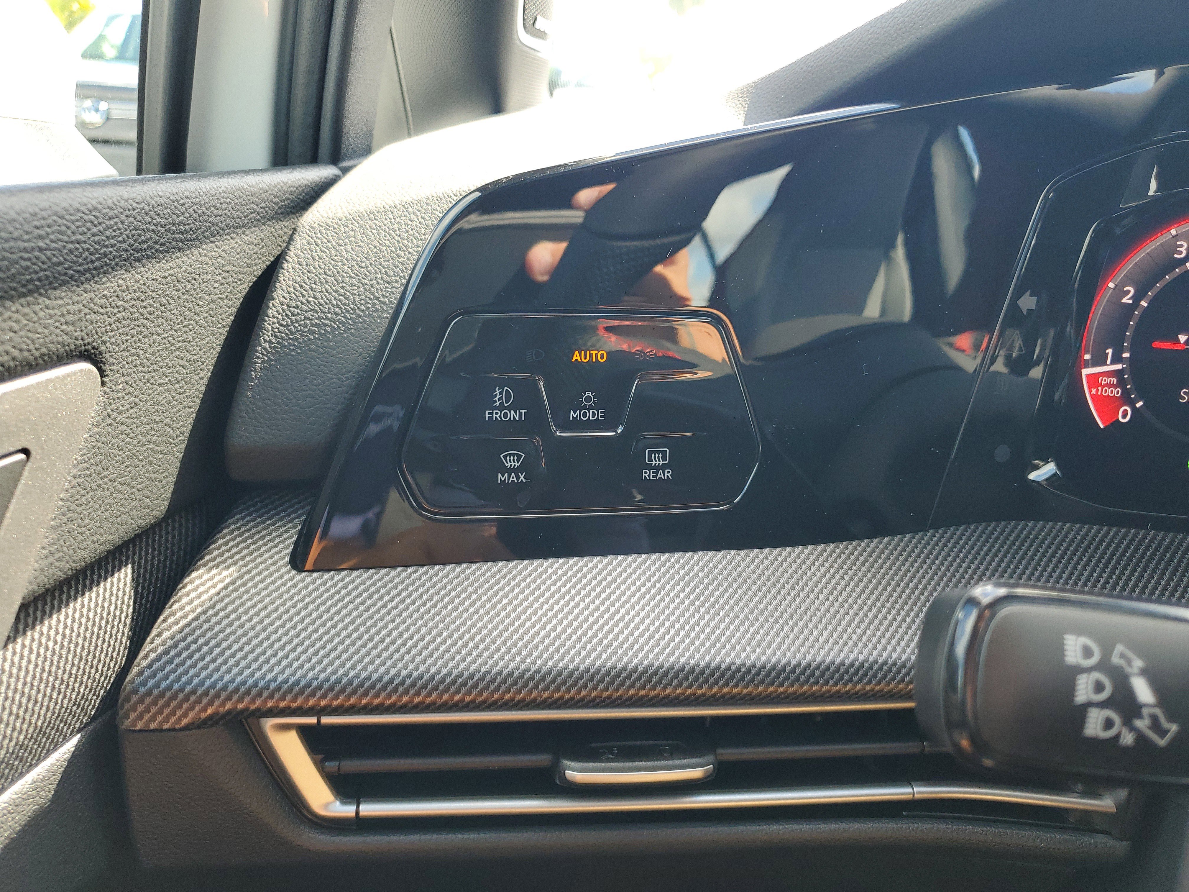 New 2025 Volkswagen GTI SE image 21