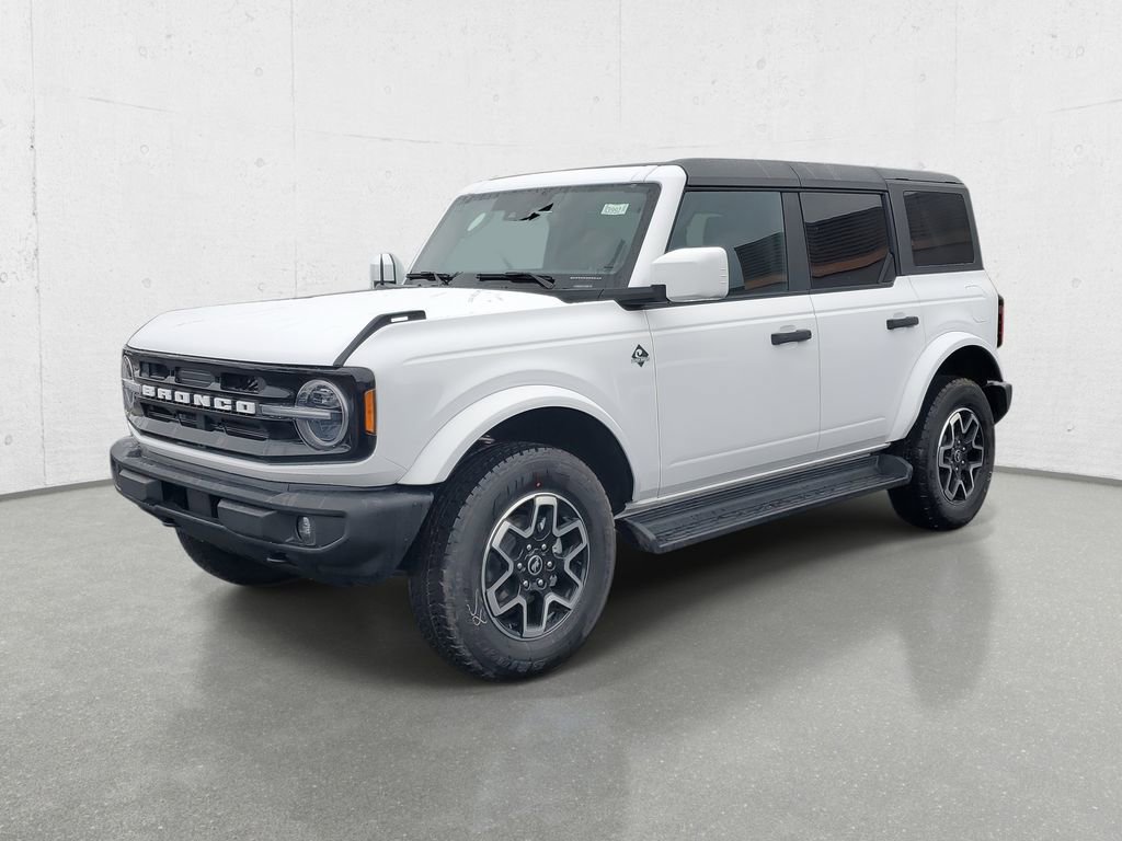 New 2026 Ford Bronco Outer Banks image 4
