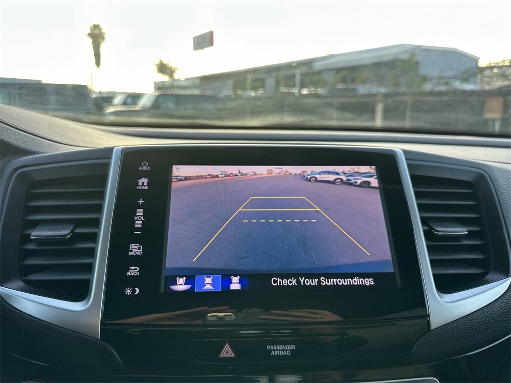 Used 2018 Honda Pilot Touring image 25