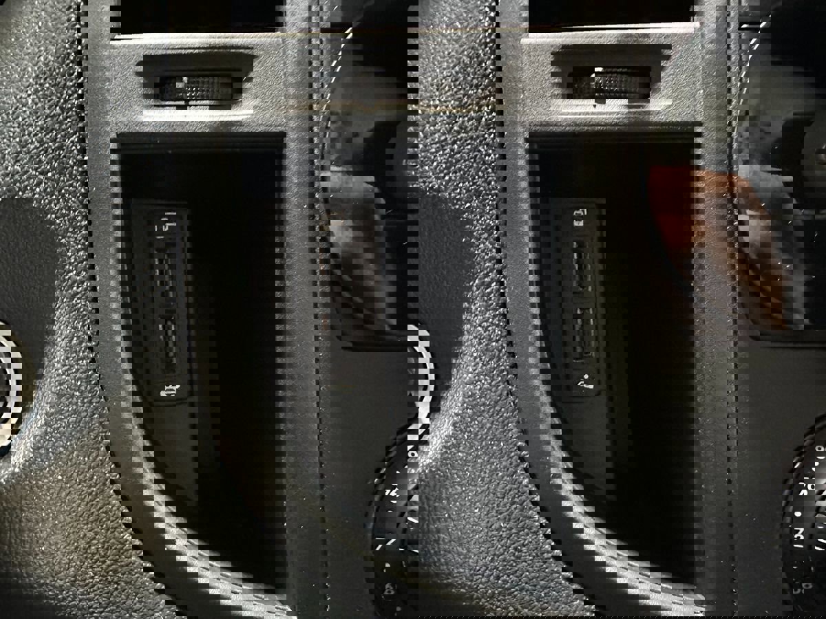 Used 2023 Mercedes-Benz Metris image 26