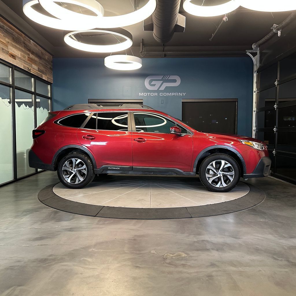 Used 2022 Subaru Outback Limited AWD/4WD image 2