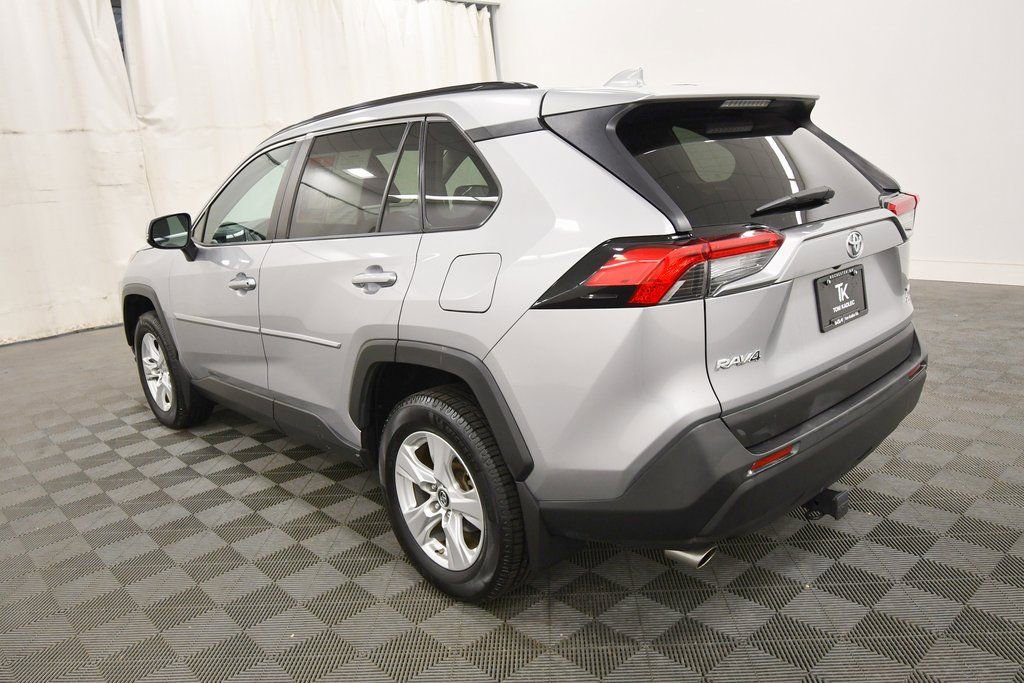 Used 2019 Toyota RAV4 XLE image 5