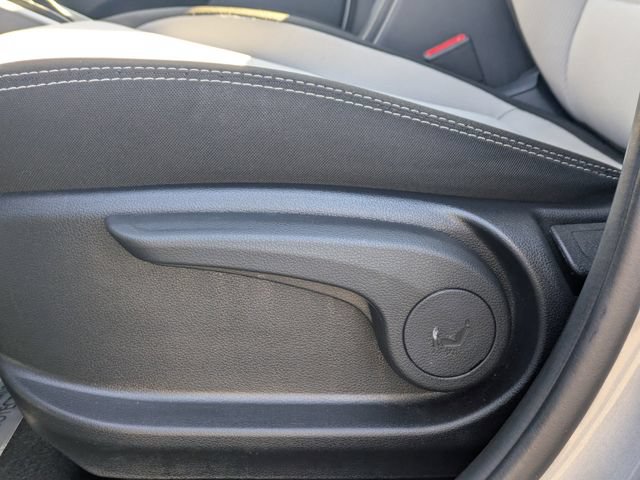 Used 2025 Hyundai Venue SEL FWD image 20