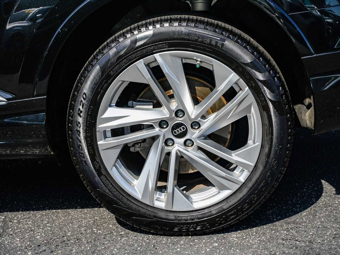 Used 2023 Audi Q7 Premium Plus w/ Premium Plus Package image 10