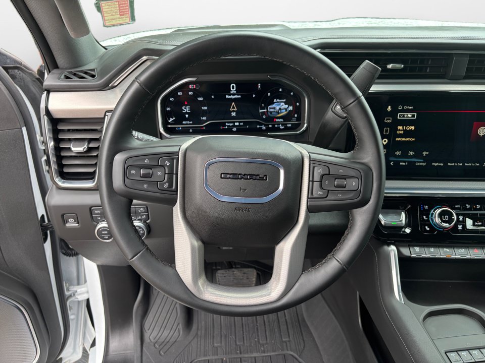 Certified 2025 GMC Sierra 3500 Denali w/ Denali Reserve Package AWD/4WD image 10