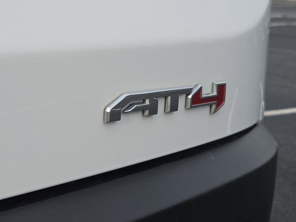 Used 2023 GMC Acadia AT4 w/ Trailering Package AWD/4WD image 12