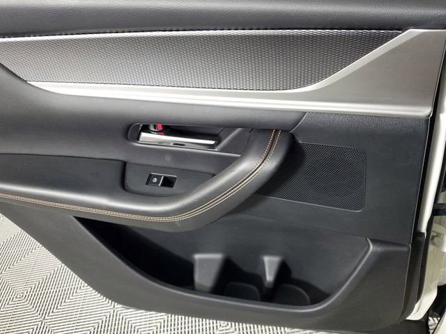 Certified 2024 MAZDA CX-90 Plug-In Hybrid w/ Preferred AWD/4WD image 19