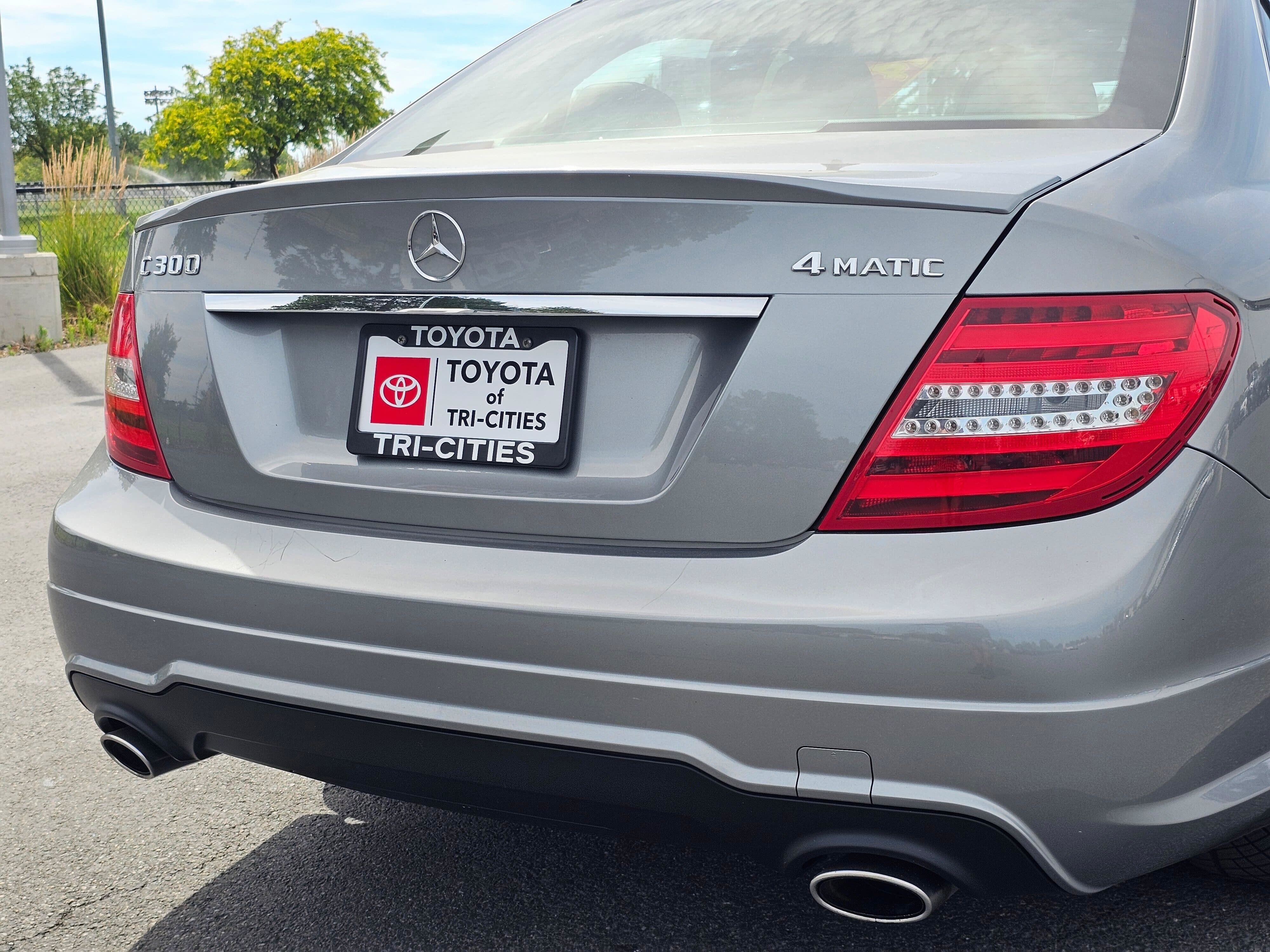 Used 2014 Mercedes-Benz C 300 4MATIC Sedan image 13