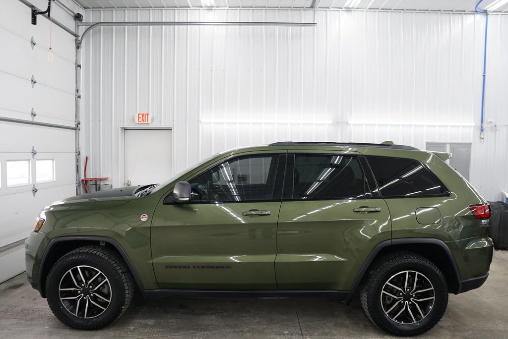 Used 2021 Jeep Grand Cherokee Trailhawk w/ Trailhawk Luxury Group image 8