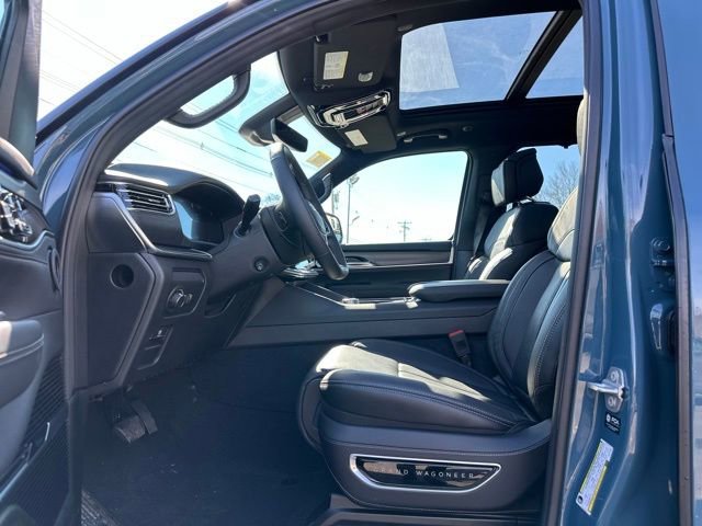 New 2026 Jeep Grand Wagoneer Summit image 10