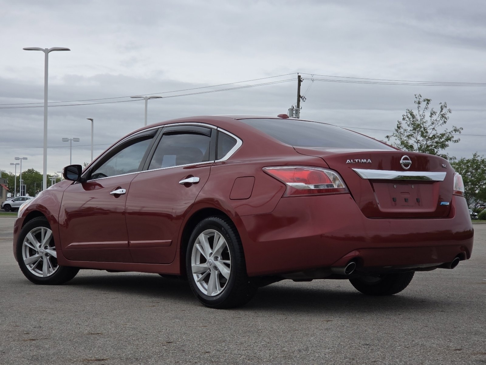 Used 2013 Nissan Altima 2.5 SL w/ 2.5 Moonroof Pkg FWD image 16
