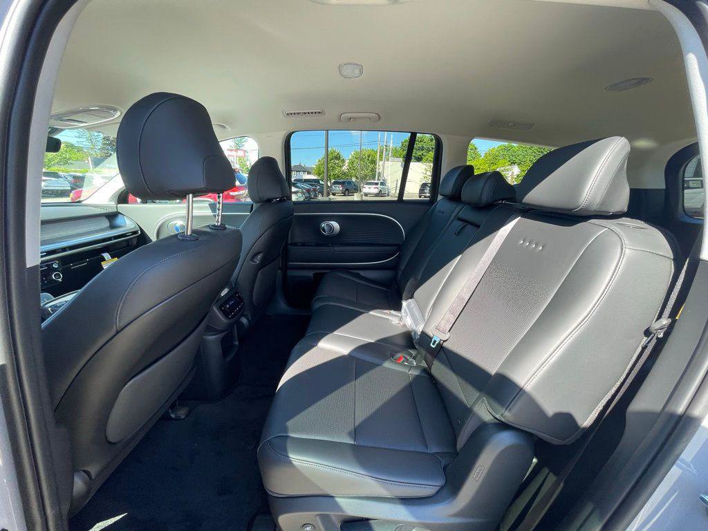 New 2026 Hyundai Ioniq 9 SEL AWD/4WD image 15