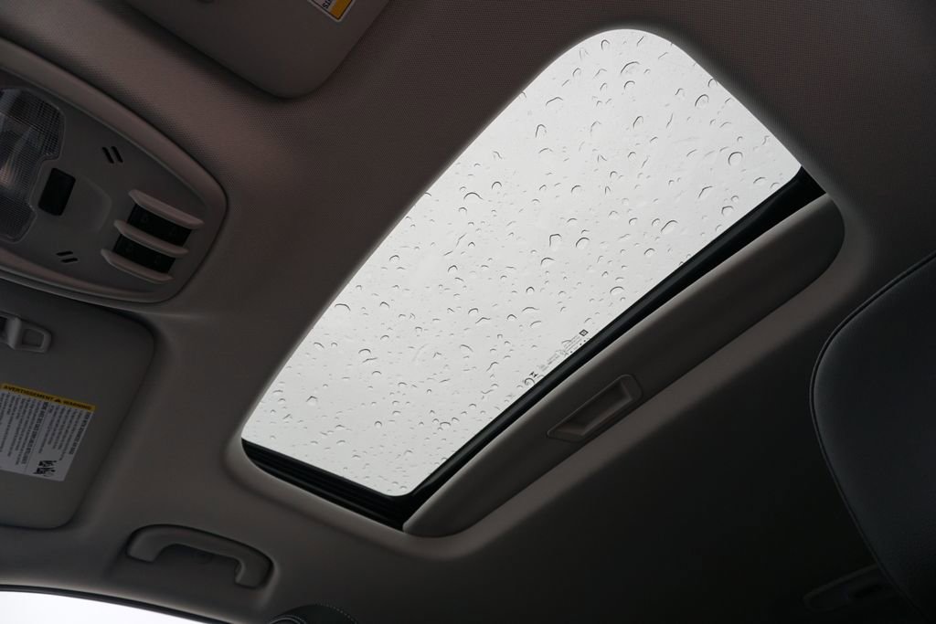 New 2026 Chevrolet Trax LT w/ Sunroof Package image 39