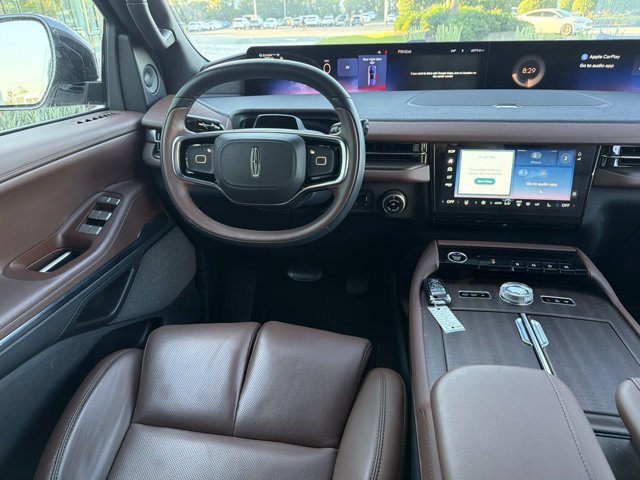 Certified 2026 Lincoln Navigator L Reserve AWD/4WD image 23