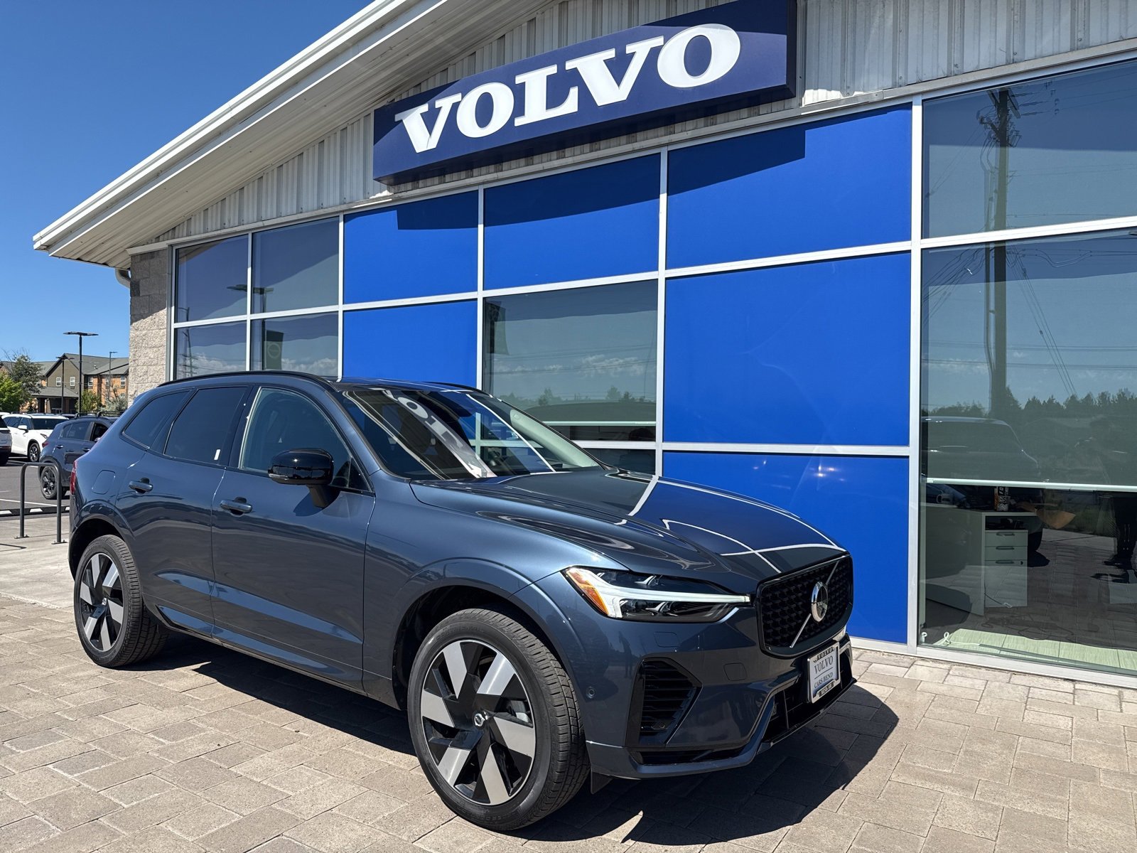 Used 2024 Volvo XC60 T8 Ultimate