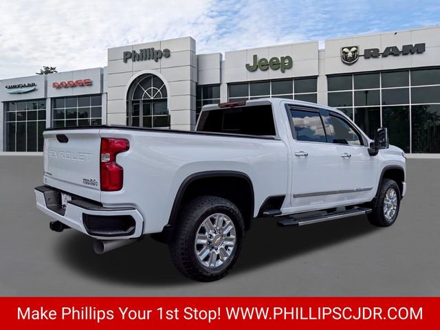 Used 2024 Chevrolet Silverado 3500 High Country w/ High Country Premium Package AWD/4WD image 3