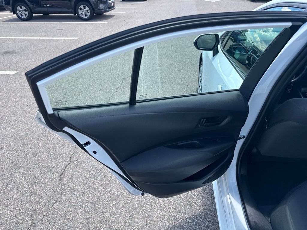 Used 2024 Toyota Corolla LE FWD image 39