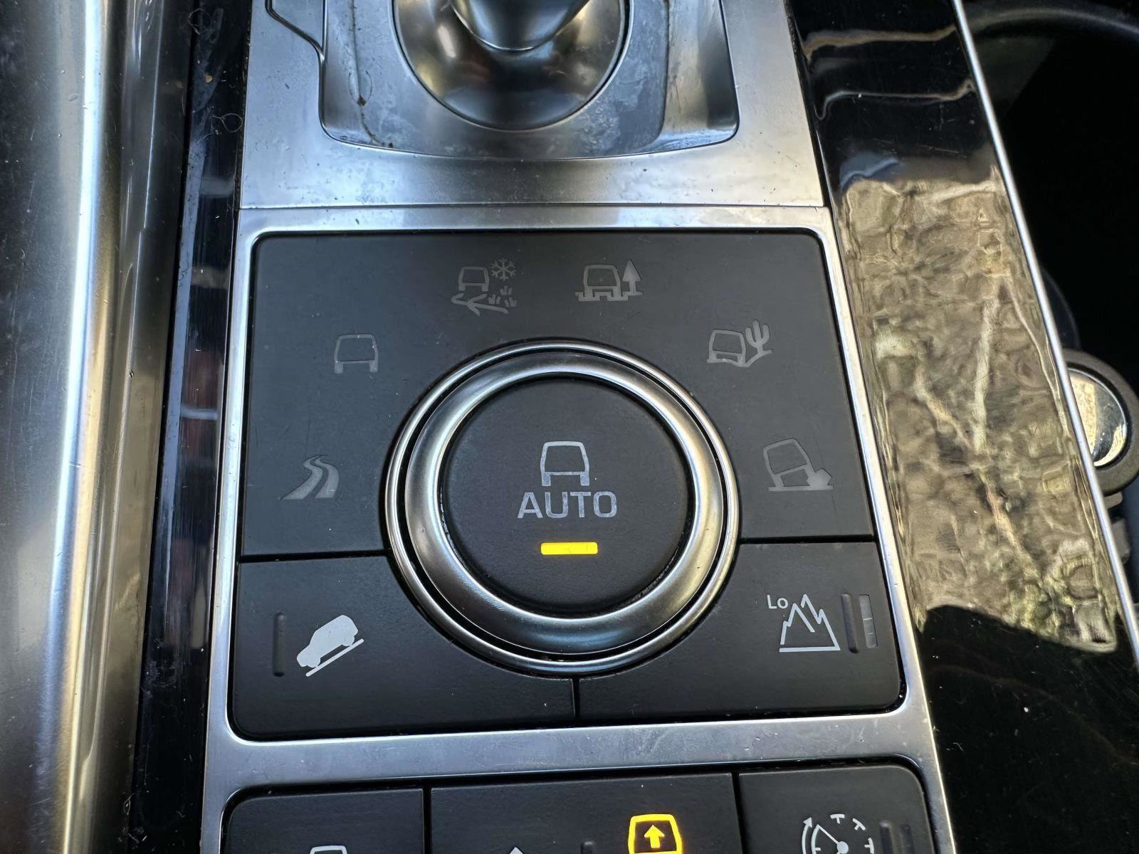 Used 2016 Land Rover Range Rover Sport Autobiography image 28