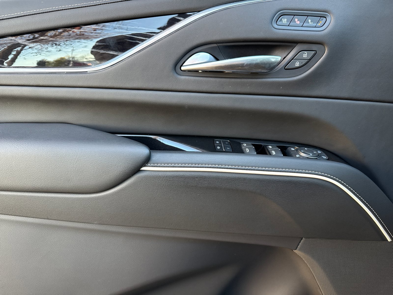 Used 2022 Cadillac Escalade Sport image 10